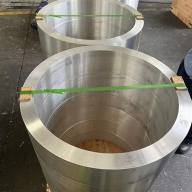 Tube forgé en aluminium 2A12 pour aérospatial